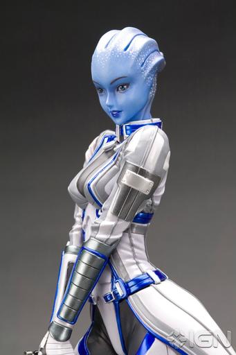 Mass Effect 3 - Скажи привет Лиаре! Статуэтка синекожей красавицы от Kotobukiyа